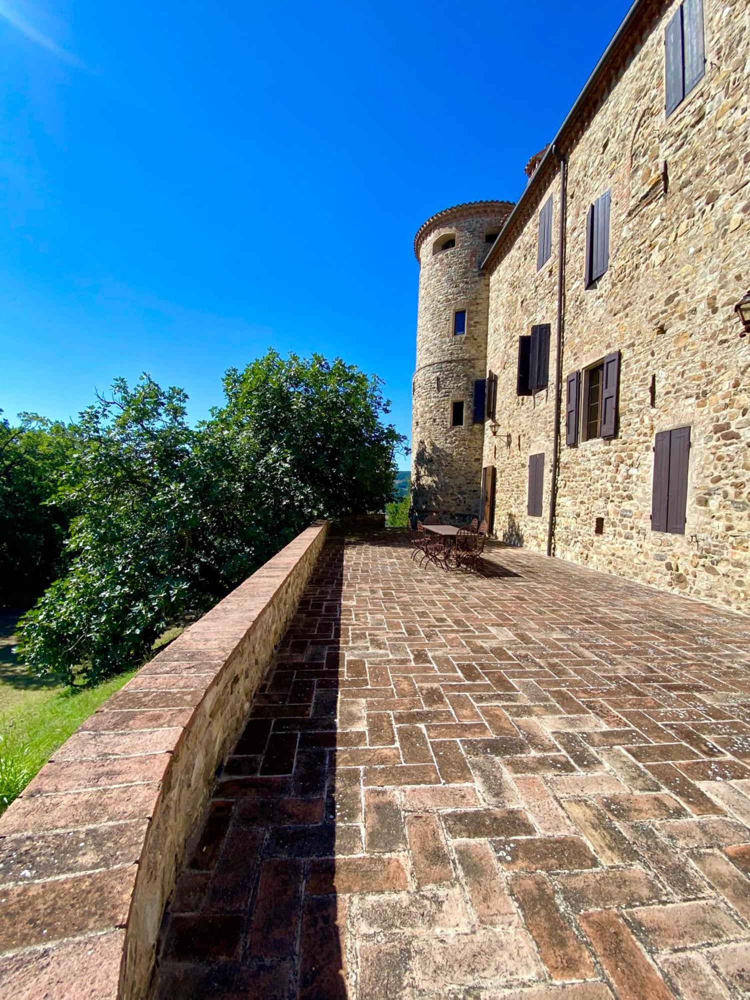 Вилла Castello Di Viano Экстерьер фото